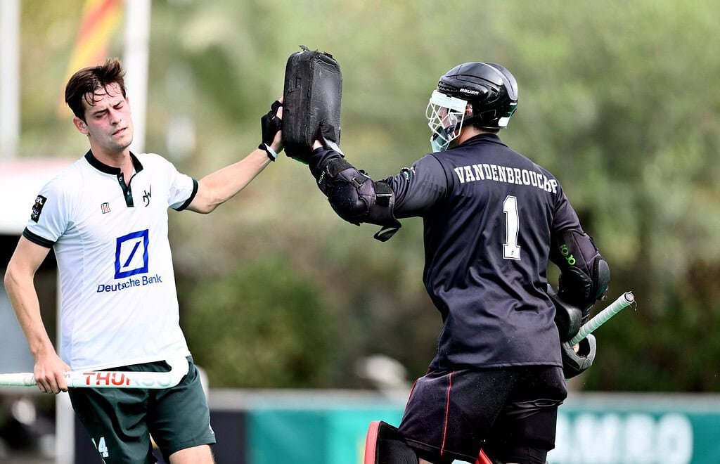 FU12310062418 - EHL: Excitement in Barcelona, Day 1 Action - For the first time the Waterloo Ducks and Banbridge had the morning game on this opening day for the EHL. And they made sure to get the juices flowing. An opening goal in the 3rd minute saw the Irish take the lead. However French international Charlet - back on the field much to the joy of his team mates - made sure the Belgian team was back in the game in the same quarter. Banbridge took the lead again in Q2 with a nice goal from McKee. No quick equaliser this time. It got worse for the irritated Belgian players when early in Q3 it looked like we were heading for a sure 3-1. The penalty stroke was stopped by Simon Vandenbroucke, one of Belgians up and coming goalies. This changed the momentum. Goals from Wilbers, Depelsenaire and Charlet for Waterloo Ducks in just 3 minutes changed the score from 1-2 to 4-2. Instead of leading by 2 goals all of a sudden Banbridge were down 2. The team of coach McCandles fought themselves back in the game with a second goal by Louis Rowe to make it 4-3. But Waterloo Ducks had their own Louis to score his second for the day. Depelsenaire made it 5-3 and  the Belgians kept their hopes alive to reach KO8.