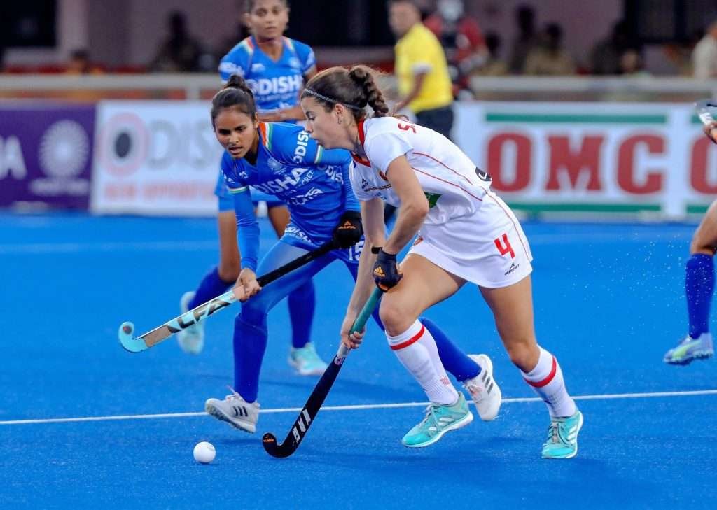 FMnhC1UaMAEaHh3 scaled - Indian Eves Fall To Last-Minute Goal - The Indian women's hockey team conceded a late goal to lose 3-4 against Spain for its first defeat in the FIH Pro League here on Sunday.