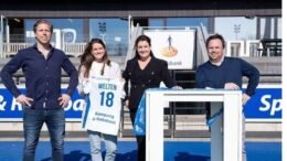 Welten Kampong - Kampong Make Dream Signing - I still have to pinch myself to check whether it is really true", laughs Roderick Weusthof...