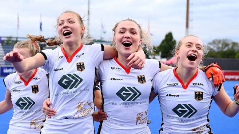 WSP2204105847 1200x600 1649605124 - JWC: Germany Advance to Final After Hitting 8 Past England - '7 1-0 Neumann (sc)'9 2-0 Kurz (sc)'12 3-0 Fleschütz'25 4-0 Heinz'35 5-0 Neumann (sc)'36 6-0 Neumann'57 7-0 Schwabe'60 8-0 StoffelsmaPoor England actually knew after twelve minutes that they would not play for the gold in two days. Germany was already leading 3-0 at the time. Those goals were scored within five minutes. The rest of the game became a mere formality. At halftime, Germany led 5-0 and added three more in the second half. Verena Neumann, player of Mannheimer HC, was the star of the day with three hits. Germany therefore meets Orange in the final battle, England fights with India for the bronze.