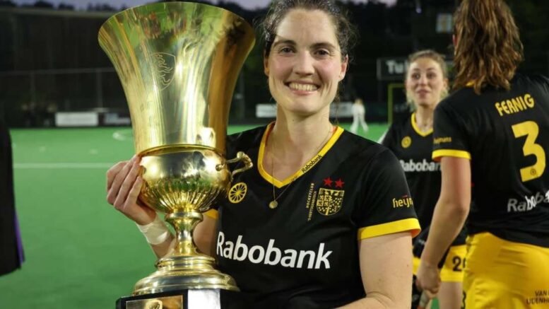 WV1R7461 e1651791901961 1200x600 1 - Netherlands: Keetels Happy With Den Bosch's Fighting Spirit - By winning the Gold Cup, Marloes Keetels added a new prize to her already overflowing list of honours. More than the joy about winning the most important cup tournament, the captain of Den Bosch was delighted with the displayed fighting spirit. “We competed again as a team, as black and yellow. I think that's tonight's win.'