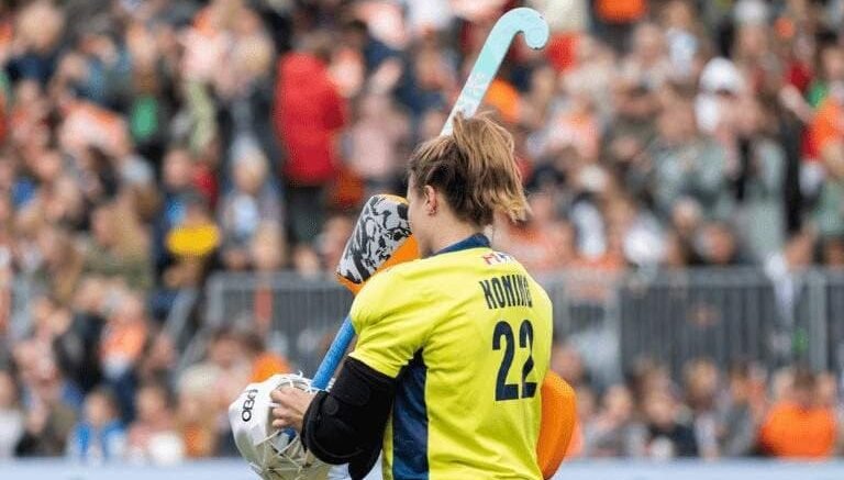 image 5 - Pro-League: Josine Koning - 'the World Cup Fire Has Been Fueled These Days' - When the reporter apologizes that Josine Koning has to wait a while because of another interview, the Orange goalkeeper immediately responds: 'That's not bad, but it will be taken from my vacation.'&nbsp;Koning says it with a&nbsp;smile&nbsp;after the&nbsp;Pro League game against Argentina (1-1)&nbsp;, but when we speak to her, she openly admits that she could use every minute of vacation.