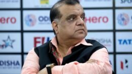 FFU1812152288 - Hockey Needs a Reform, Not a Revolution - Hockey Needs a Reform, Not a Revolution. What does Batra hold over the @fihockey??? An outstanding and must-read article by Ashley Morrison.