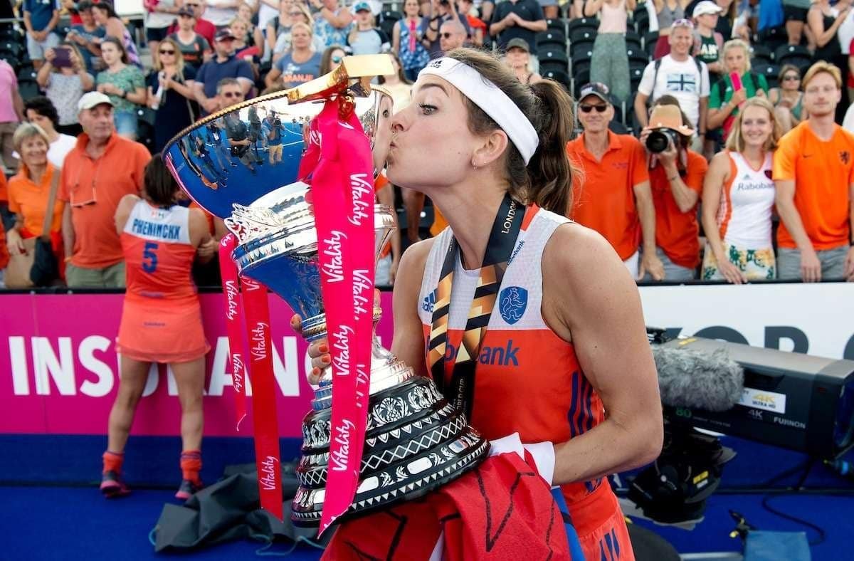 FIH: Bids Are In for World Cup 2026 376 FFU 3889 - FIH: Bids Are In for World Cup 2026 - Lausanne, Switzerland: After completion of the bidding process for hosting the 2026 FIH Hockey Men’s and Women’s World Cups, the International Hockey Federation (FIH) is glad to announce that bids from four continents (Africa, the Americas, Europe and Oceania), to host either one or both World Cups, have been received.