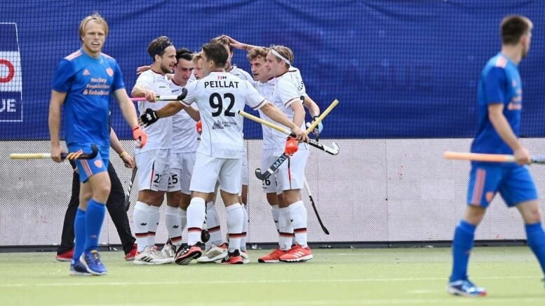 WSP1206226437 - Pro-League: Germany Come Back Stuns the Dutch - What a game !!! In the end it was 4:1 for the Honamas in Hamburg in the second game in the FIH Pro League this weekend against the Netherlands. In the revenge for the defeat of the day before, the spectators saw a dominant German team, especially in the second half, which gave the leaders of the FIH Pro League no chance. The goals for the German team – after Koen Bijen was 0:1 behind in the 3rd minute – were scored by Moritz Ludwig (31st minute), Marco Miltkau (36th minute), Niklas Bosserhoff (47th minute) and Constantin Staib ( 49 minutes).
