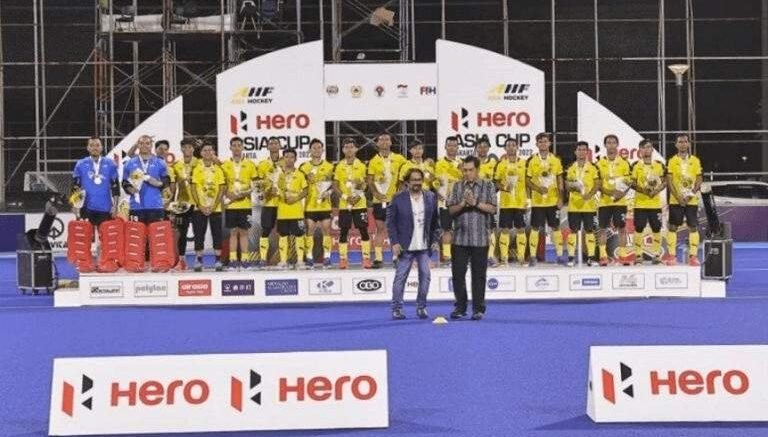image 1 - Asia Cup: Malaysia Finish Runners-Up to Korea - The National Men's Senior Squad ended the 2022 Jakarta Indonesia Asian Cup campaign which took place at the Gelora Bung Karno Hockey Stadium as runners-up after losing 1-2 to South Korea in the final match which took place today.