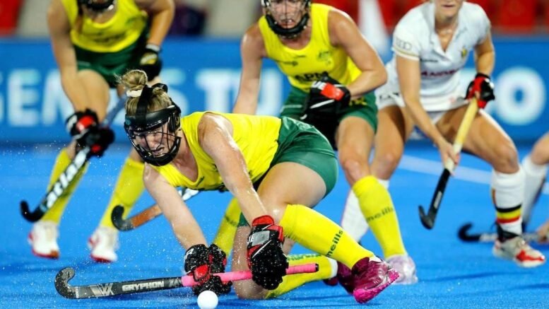 2022 1388 16419 001 c4 07 - World Cup: Australia Dominate Belgium to Go Top of Group D - The calculations were simple for the Belgian players. To finish at the top of pool D and put themselves in the best conditions to approach the quarter-finals, it was mandatory to win the second group match against Australia. But opposed to the 3rd nation in the world, the Panthers would have to move up a gear and seriously increase the level to overcome a physical and very rough team in the duels. Indeed, the initial meeting against South Africa on Sunday had not reached the standards of recent weeks even if Raoul Ehren's players had finally managed to emerge 4-1 by offering a much better last quarter.