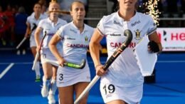 2022 1388 16497 001 c4 02 - World Cup: Belgium Secures Quarter-final Berth Against the Netherlands - Yet it was the South Americans who took the initiative and who also obtained the first dangerous possibility of the game. A first alert which woke up the Belgians who obtained a first penalty in stride. An opportunity that Stephanie Vanden Borre did not miss who opened the scoring when the game had only started for 5 short minutes. The Panthers then took control of operations and they obtained 4 new pc but it was finally Justine Rasir who doubled the lead of her team on a perfect cross from Louise Versavel (13th). Then, just before the end of the first quarter, Stephanie Vanden Borre even placed Belgium on velvet by registering the number, again from the penalty spot. On the 7th penalty of the match, Charlotte Englebert put an end to a small scrum in front of the Chilean goalkeeper. The Red Panthers unrolled without forcing their talent and their opponents seemed unable to compete.