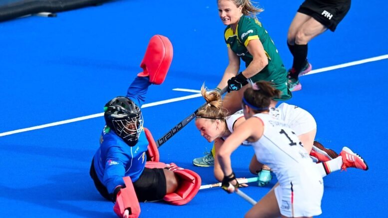 Mbande - World Cup: Germany Advance Despite Mbande Excellence in South Africa Goal - The German women's national hockey team reached the quarter-finals of the World Cup with a 1-0 win in the crossover game against South Africa. In a long time – at least in terms of the result - the German team was superior in a tight game. Only the numerous missed chances and penalty corners prevented clear conditions prevailing early on in the game. Nike Lorenz scored the decisive goal (38th minute) after a penalty corner. The next opponent of the German team is New Zealand on Tuesday, July 12th, 5:00 p.m.