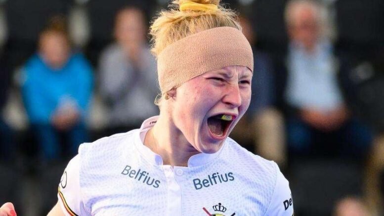 B9732208933Z.1 20220925211830 000G0ULB0T5B.1 0 - Belgium: Golden Sticks - Charlotte Englebert, a Golden Panther - With profiles like hers, the future looks bright for the Red Panthers who will be able to rely on uninhibited and ambitious young players.&nbsp;The European Championship, next summer, in Germany, is moreover one of the next objectives of Belgium which has demonstrated, in recent months, that it indeed has the qualities to play the leading roles in the world stage.&nbsp;And this Golden Stick could well not be the only award of the year for Charlotte Englebert since she is also nominated for the FIH Stars Awards in the category “Hope of the Year”.&nbsp;And if she were to win, at the beginning of October, during the vote, she would be the very first Belgian player to put her name on the prestigious world rankings.