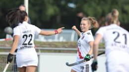 Van Gils - Netherlands: Round-up Hk (D)- Amsterdam Continues to Win, Narrow Victory Den Bosch - Amsterdam also registered a victory on the fourth day of play in the Women's Dutch big league.&nbsp;Thanks to the 5-0 win in The Hague against HDM, the team of coach Robert Tigges also took over the lead from SCHC on Sunday.&nbsp;National champion Den Bosch took three points after two defeats after the meager 1-0 at Tilburg.