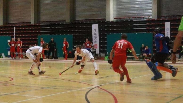 Belgium Indoor - Belgium: The Indoor Red Lions Are Still Searching for Their True DNA - The 6th place won during Euro 2020, in Berlin, was very disappointing.&nbsp;The group therefore wishes to move forward by learning the lessons of this last outing but above all to demonstrate that it has certain qualities.&nbsp;"We have a first meeting on Monday to launch our preparation campaign," said Maxime Bergez, the national coach.&nbsp;“We had already imagined organizing 1 or 2 training sessions during the international break imposed by the Pro League, but we are well aware that clubs want to let their players breathe due to fatigue and minor injuries.&nbsp;We will therefore begin our preparation only after the first round of the championship.&nbsp;We will train 3 times the first week and then twice the second.&nbsp;We will then play a 4 Nations tournament, on December 3 and 4, in Belgium,&nbsp;with Switzerland, the Czech Republic and the Netherlands.&nbsp;»