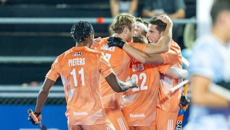 Juich Geus 768x530 1 - World Cup: What You Need to Know About the Men's World Cup in India - For the first time in history, the World Cup will be played in two separate host cities: Bhubaneswar and Rourkela.&nbsp;Bhubaneswar, the capital of the Indian state of Odisha, will host the World Cup for the second time after 2018.&nbsp;24 of the 44 matches will be played at&nbsp;Kalinga Stadium&nbsp;.&nbsp;The iconic hockey temple has been the official home of the Indian national teams for several years now.&nbsp;The stadium has a capacity of 16,000 spectators.&nbsp;The Oranje Heren will play their last of the three group matches in Kalinga Stadium on January 19 against Chile.