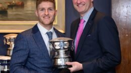 Nick Bandurak left simon mason - England: Hockey Writers’ Club Announce Player of Year Awards - Maddie Hinch, of HC Tilburg HC, and Holcombe's Nick Bandurak have been named UK women’s and Mercian men’s players of the year for 2022 by the Hockey Writers’ Club.