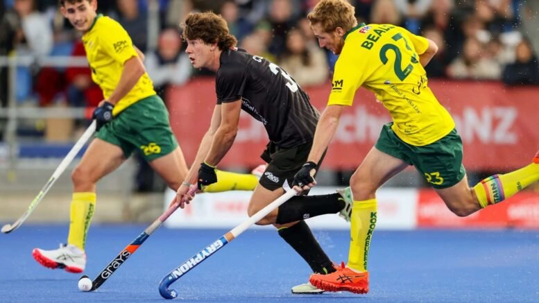 anzac day agony for black sticks 64509c0601759 - ANZAC DAY AGONY FOR BLACK STICKS - Australia women came back from behind with two late goals to take a 2-1 victory in the first match of the ANZAC Day double header. A sold out crowd was witness to an exciting match of hockey that could have gone either way.