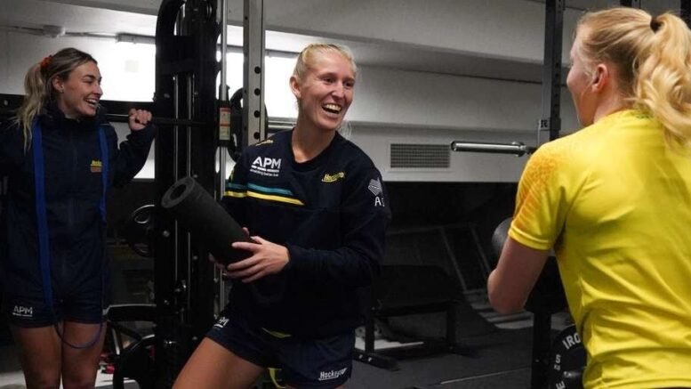 australia blackroll rolls on with hockey australia 647559259b491 - Australia: BLACKROLL® rolls on with Hockey Australia - Hockey Australia’s partnership with BLACKROLL® Australia continues to go from strength to strength following the announcement that the global company has renewed its contract.