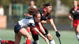 hbs player ter veen i bring bad luck my team jokes 6450a3702f6f6 - HBS player Ter Veen: 'I bring bad luck, my team jokes' - The ladies of HBS did not cry tears after the lost game against Huizen. Due to the 2-4 loss, Laurence Docherty's team was relegated to the Overgangsklasse. For HBS striker Laura ter Veen, it is already the second relegation in a row. Last year, she met the same fate with The Terriers. "My teammates were already joking that I bring bad luck."