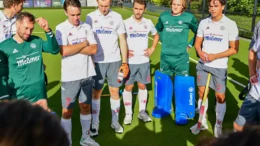 home win for alster uhc loses derby 645ff2a2619c3 - Home win for Alster, UHC loses Derby - The Hamburg quarter-finalists met on an equal footing in the first ten minutes of the game. After a free kick for the Alster men on the right side of the UHC shooting circle, the hosts were able to create the first chance to score, which was converted by Philip Rothländer on the left post to make it 1-0 (10th). The club on the Alster increasingly increased the pressure on the guests and often pushed the UHC back into the opposing half.