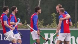 round up pk h schc grabs last straw gooische climbs up 6457f8acea6c6 - Round-up PK (H): SCHC grabs last straw, Gooische climbs up - Laren is on the threshold of the championship in the Promotion Class. Thanks to a 5-0 victory over Ring Pass, Nanco Jansonius' team can keep the scale up next week if they win against SCHC. However, SCHC will not give in easily. After a 0-1 victory over closest competitor Hurley, the people of Bilthoven are still aiming for a play-off ticket. The gap with number three Hurley is one point with two games to go.