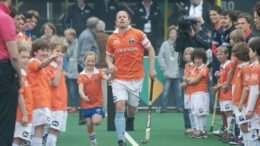 ehl de nooijer appointed as amsterdams new coach 649b2ff5426af - EHL: De Nooijer appointed as Amsterdam’s new coach - Teun de Nooijer has been appointed as the new coach of AH&BC Amsterdam’s women’s first team as they look forward to next season’s return to the Euro Hockey League. 