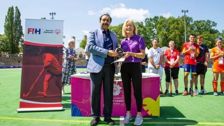 fih fih special olympics sign partnership in berlin to celebrate the introduction of hockey as a sport at world games 6496e032890ff - FIH: FIH & Special Olympics sign partnership in Berlin to celebrate the introduction of hockey as a sport at World Games  - On 24 June 2023, Special Olympics and the International Hockey Federation (FIH) took to the pitch to pen an inaugural agreement between the two organizations, dedicated to the development of hockey for people with intellectual and developmental disabilities (IDD). 