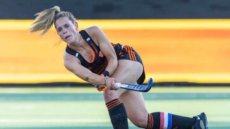 netherlands oranje teams op de kop voor pro league tweeluik in londen 6489f101d775c - NETHERLANDS: ORANGE TEAMS TOP FOR PRO LEAGUE ENCOUNTER IN LONDON - Pien Sanders, Rosa Fernig, Marente Barentsen and Julia Remmerswaal make their comeback in the women's team of national coach Paul van Ass. Kyra Fortuin and Lidewij Welten are missing due to (minor) hamstring complaints. Xan de Waard, Felice Albers, Yibbi Jansen, Frédérique Matla, Josine Koning and Maria Verschoor get some rest. "We have made a strong appeal to them in recent matches," said Van Ass about the absence of these six iconic players. 'And we will do that again during the next Pro League series in the Wagener Stadium. This is a good time to leave them at home for a while, with an alternative program.”