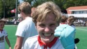 netherlands quirijn kon amper lopen maar strijdt nu met rood wit om de landstitel 648d3f1c37bf7 - NETHERLANDS: QUIRIJN COULD BARELY WALK, BUT IS NOW FIGHTING FOR THE NATIONAL TITLE WITH ROOD-WIT - The fact that Boys Under 16 of Rood-Wit made it to the semi-finals of the Dutch National Championships is remarkable in itself. But for defender Quirijn van der Loo (15), this blistering end to the season has a special touch. He was sidelined for almost a year because growing pains made it impossible for him to play hockey.