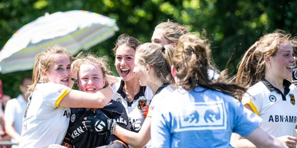 netherlands rural o16 hero role for victoria goalkeeper lotte mureau 6484776a943bf - Netherlands: Rural O16: hero role for Victoria goalkeeper Lotte Mureau - Victoria MO16 has reached the semi-finals of the play-offs for the national title. SCHC was defeated in the quarterfinals on Saturday after taking shoot-outs. Victoria goalkeeper Lotte Mureau fulfilled a heroic role by stopping all attempts by the Bilthoven team in the series.