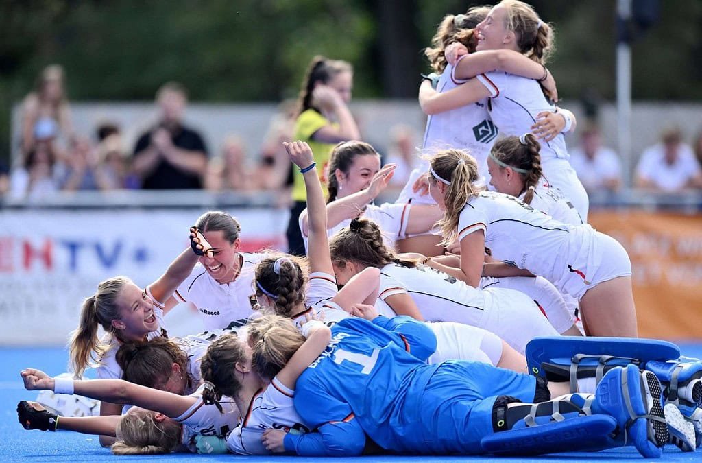 ehf germany shoot their way to girls eurohockey u18 retention 64b43114484c5 - EHF: Germany shoot their way to girls EuroHockey U18 retention - Girls EuroHockey U18 Championship (Krefeld, Germany)