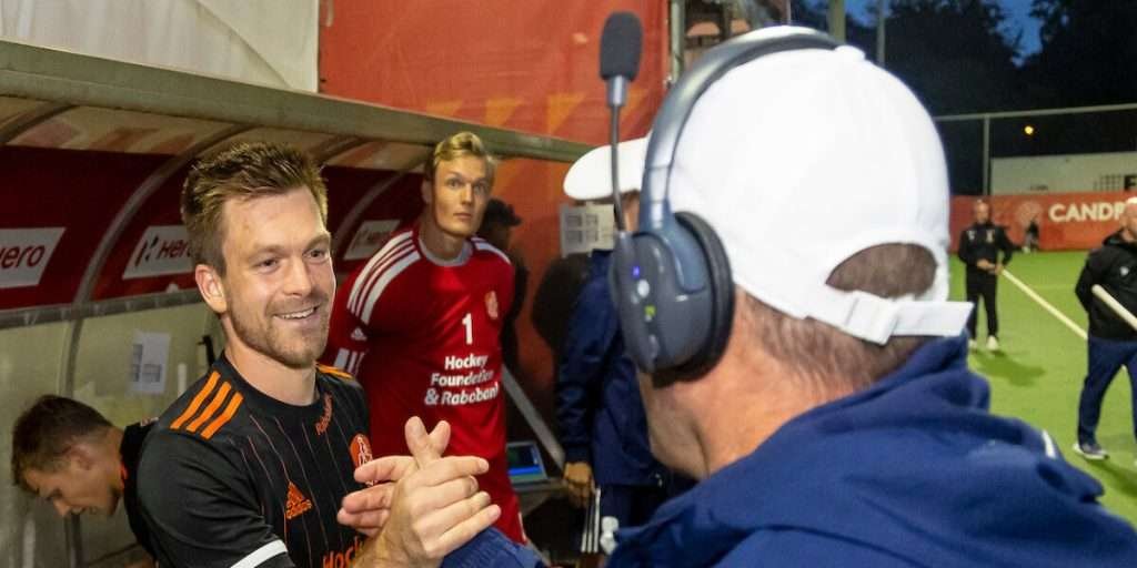 netherlands captain brinkman ziet constant oranje steeds meer wereldtop worden 64a4f9f709574 - NETHERLANDS: ORANGE BECOMING MORE AND MORE 'WORLD TOP' - Thierry Brinkman walked through the rain on the Wilrijkse Plein in Antwerp on Tuesday evening with a satisfied grin. His jacket pulled up, the newly won gold medal dangling happily around his neck. Just like last year, the Orange captain and his team had won the Pro League. Still, that victory doesn't feel like the same, but rather like the next step.