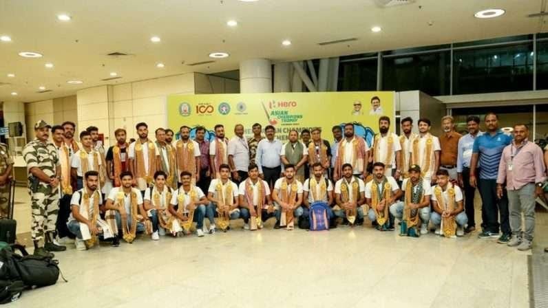 india pakistan and chinas arrivals in chennai turn up the heat ahead of hero asian champions trophy chennai 2023 64c968f1d2c95 - India: Pakistan and China’s arrivals in Chennai turn up the heat ahead of Hero Asian Champions Trophy Chennai 2023 - Chennai, 2nd August 2023: The arrival of India's neighbouring nations Pakistan and China in Chennai on Tuesday night energised the city's atmosphere ahead of the Hero Asian Champions Trophy Chennai 2023. While the China Men’s Hockey Team directly flew to the host city, Pakistan Men’s Hockey Team entered India through the Attari-Wagah border in Amritsar, from where they took a flight to Chennai via Bengaluru. 