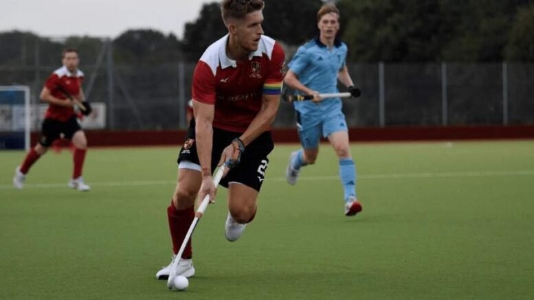 Holcombe's Nick Bandurak in action against Reading