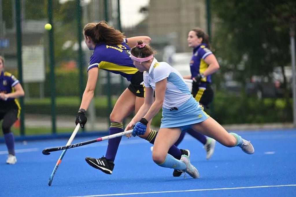 ireland ey hockey league mens round 3 and eyhl womens round 2 fixtures saturday september 30 preview 651462872f9b3 - Ireland: EY HOCKEY LEAGUE MEN’S ROUND 3 AND EYHL WOMEN’S ROUND 2 FIXTURES SATURDAY SEPTEMBER 30 – PREVIEW. - ROUND 3 of the EY Hockey League Men’s Division 1 gets underway on Saturday September 30 when Instonians host Banbridge at Shawsbridge. Instonians who have yet to pick up a point thus far in the 2023-24 season, face a Banbridge side that had victory snatched from them last time out by a last gasp equalising goal from Glenanne. Glenanne themselves are on the road again this time for the much shorter trip to Grange Road in Rathfarnham where they take on Three Rock Rovers. Both sides have 4 points out of a possible 6 from their opening two rounds of games. UCD take on Corinthian at Belfield. Corinthian won the EYHL 2 last season and beat UCD in the final. Both sides also finished in the top three in the Leinster Division 1A last season. Corinthian have 4 points out of 6 from their opening two rounds of games. UCD have zero points so far in their opening games but also have shipped 11 goals during those two fixtures and will need to shore up their defense immediately if they are to achieve anything in the League this season. Although they scored 4 times last week against Lisnagarvey they managed to lose the game 8-4. Annadale play Lisnagarvey and the latter have scored 15 goals in their first two outings and are currently on top of the table, two points clear of all the others and the only remaining side with a 100% record. Annadale got their first points last weekend with a 4-1 win over Instonians. Monkstown take on YMCA in the late game at Rathdown School. They have a win and a loss so far this season and will be looking to add to their points tally at home to a YMCA side still in search of their first point of the campaign.