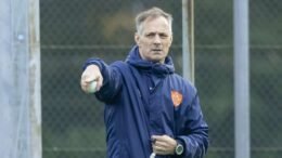 netherlands dave smolenaars hakt laatste knopen wk selectie jong oranje door 6538bb526f70c - Netherlands: Dave Smolenaars makes the final decisions for the Dutch Juniors World Cup selection - Dave Smolenaars - national coach of the Dutch Juniors - has announced the eighteen-man selection for the World Cup-21 in Chile (November 29 - December 10). Noa Muller (Amsterdam) and Mea de Vries (Kampong) did not survive the final selection. They have been designated as reserves.