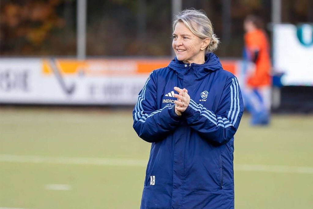 Hoofdklasse: Men's Oranje-Rood get experienced Boomgaardt as coach 11 netherlands boomgaardt ligt niet wakker van matigste duel van het seizoen 655a7c5acd7f1 - Hoofdklasse: Men's Oranje-Rood get experienced Boomgaardt as coach - Ageeth Boomgaardt (52) will be at the helm at Oranje-Rood next season, where she will be responsible for the men's team from Eindhoven.