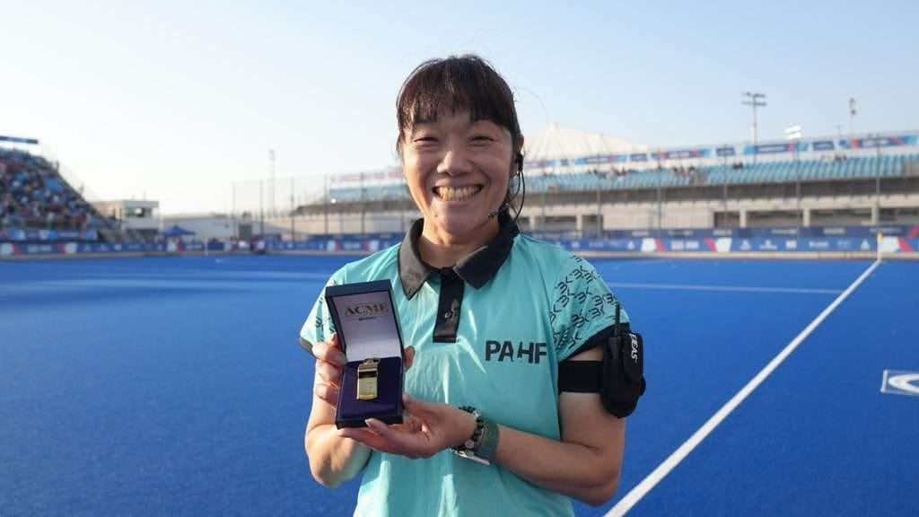 panam games 23 umpire yamada celebrates golden whistle on final day of pan american games 6546c7aae5ddb - PanAm Games 23: Umpire Yamada celebrates Golden Whistle on final day of Pan American Games - It is a picture-perfect moment for Japan’s Emi Yamada who umpires her 100th international game in the gold-medal match at the XIX Pan American Games in Santiago at Estadio Nacional de Chile on 4 November. Known as the “Golden Whistle” achievement, Yamada becomes just the fourth Japanese official to reach the milestone following women’s umpires Naomi Kato (1997), Kazuko Yasueda (2002) and Chieko Soma (2012).