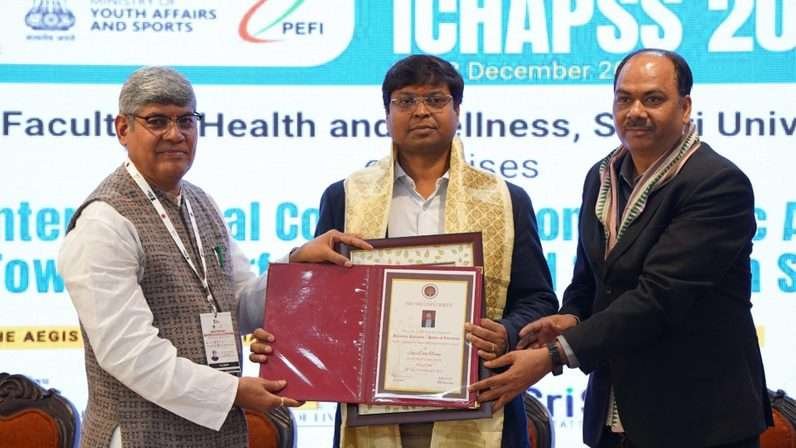 india hockey india president padma shri dr dilip tirkey honoured with ph d in sports science 658562cdddc72 - India: Hockey India President Padma Shri Dr. Dilip Tirkey honoured with Ph.D. in Sports Science - New Delhi, 22nd December 2023: Hockey India President and former Indian Captain, Padma Shri Dr. Dilip Tirkey, received an honorary Ph.D. in Sports Science from Sri Sri University on Thursday. This distinguished accolade acknowledges Tirkey's notable contributions to the field of sports, underscoring his substantial influence on Indian hockey and steadfast dedication to its progress. 
