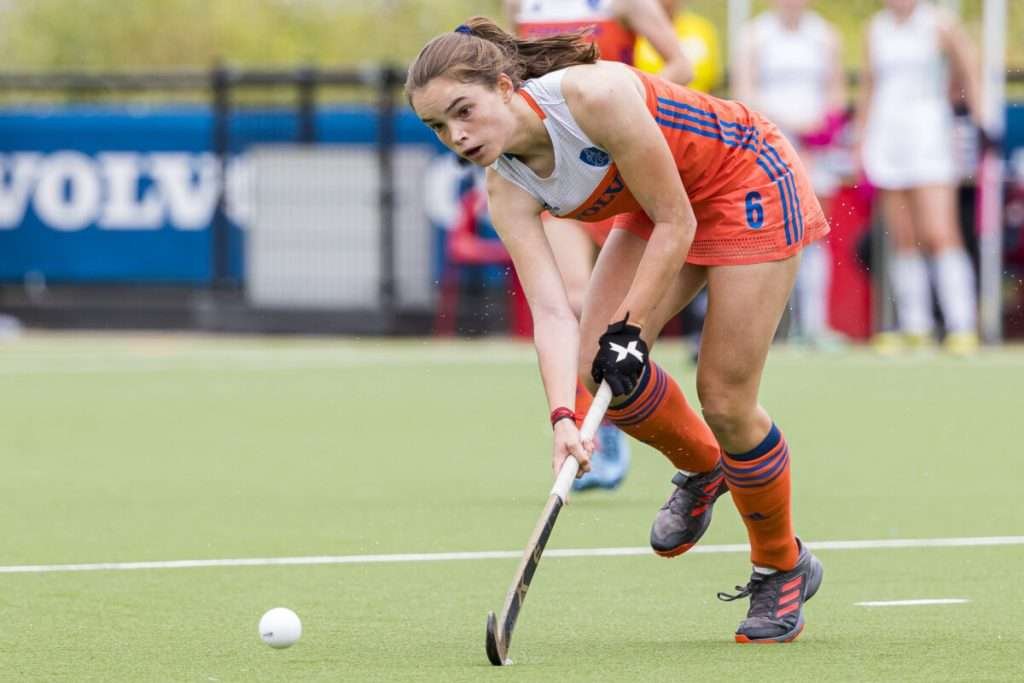 netherlands gewisselde alessia norbiato mijn wereld stortte in 656f6e9038a94 - NETHERLANDS: SUBSTITUTED ALESSIA NORBIATO- 'MY WORLD COLLAPSED' - At the table in the breakfast room, Norbiato tells what she thinks has happened in Chile recently. On Saturday, the Dutch Juniors played a practice match against the United States when they felt sick for the first time. At the time she thought it was because of the heat. In Santiago it is around 30 degrees during the day. But the next morning Norbiato still didn't feel well. When she went to team doctor Sophie Baart for paracetamol, the first alarm bells went off internally. It was decided to temporarily isolate Norbiato from the group. Not only because of the risk of infection, but also to give her some rest so that she could recover.