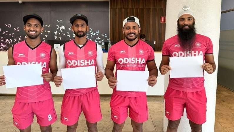 india indian hockey captains call for global peace and harmony through the whitecard campaign 66113de5960bf - India: Indian Hockey Captains call for global peace and harmony through the #WhiteCard campaign - ~ White Card is a symbol to promote worldwide peace efforts ~