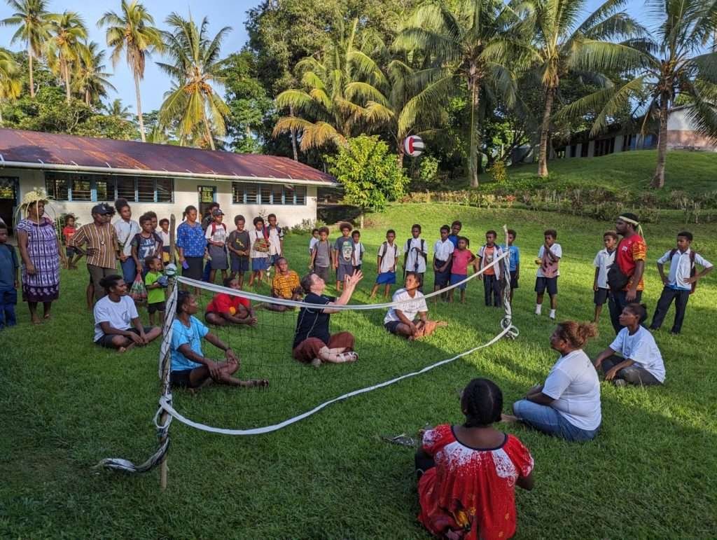 oceania joining in the fun in manus province 660bbf6e6d641 - Oceania: Joining in the Fun in Manus Province - Australia is partnering with PNG Hockey and Oceania Hockey Federation to encourage communities around PNG to live well, learn well, and lead well, through hockey.