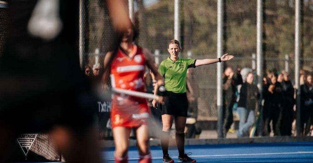 oceania kelly anne foskin a journey to umpiring success 662b637ee9a53 - Oceania: Kelly-Anne Foskin: A Journey to Umpiring Success - Kelly-Anne Foskin made her international 11-aside umpiring debut during the recent Vantage Black Sticks series vs Japan. In an interview leading up to the test series weekend, she fondly reminisces about one of her most cherished moments as an umpire - her very first game.
