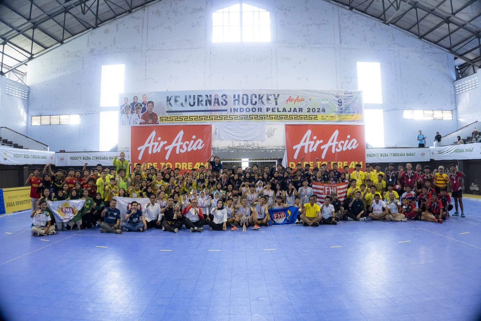 asia airasia dare to dream national student indoor hockey championship concludes in indonesia 66897bf04353c - Asia: AirAsia Dare to Dream: National Student Indoor Hockey Championship Concludes in Indonesia - The highly anticipated *AirAsia Dare to Dream: National Student Indoor Hockey Championship* recently concluded in Indonesia, running from June 25 to 29. The tournament showcased intense competition, with the boys’ edition featuring nine teams and the girls’ edition featuring seven teams, all vying for victory.