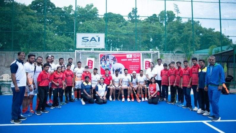 india special olympics bharat athletes inspire indian mens hockey team in bengaluru 66865b41826b5 - India: Special Olympics Bharat Athletes Inspire Indian Men’s Hockey Team in Bengaluru - Bengaluru, July 4th: A contingent of Unified Athletes from the Karnataka Chapter of Special Olympics Bharat met with the Indian Men’s Hockey Team, which is currently training at the SAI Centre in Bengaluru in preparation for the upcoming Paris Olympics. The visit provided a unique opportunity for the Special Olympics athletes to watch the team practice and offer their enthusiastic support.