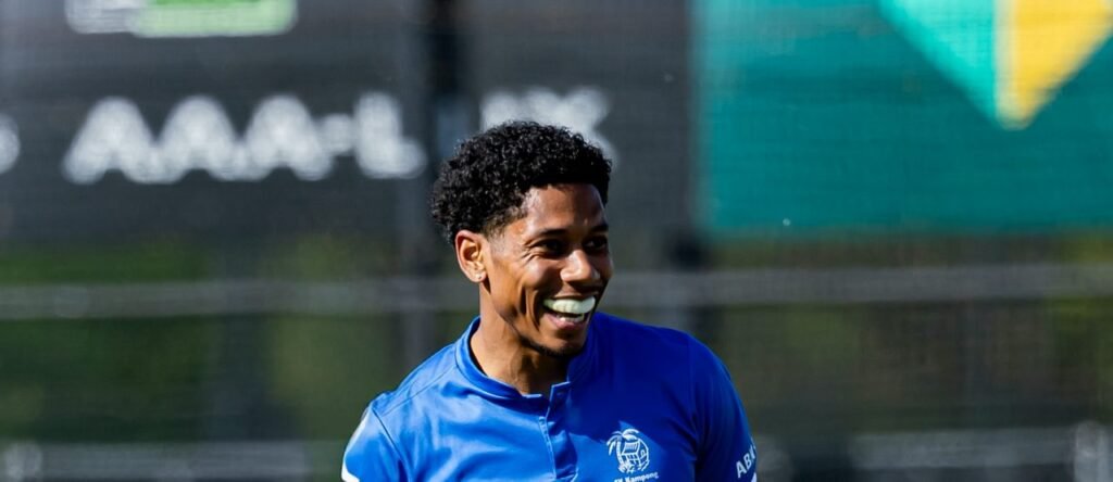 Hoofdklasse: Rewatch: winning goal Pieters, 12 goals in Rotterdam 8 hoofdklasse rewatch winning goal pieters 12 goals in rotterdam 680fbb10d6b56 - Hoofdklasse: Rewatch: winning goal Pieters, 12 goals in Rotterdam - The twentieth round of play in the Tulp Hoofdklasse Men provided quite a spectacle with 37 goals. Terrance Pieters gave Kampong the win against Pinoké, while Rotterdam shot sharp against Nijmegen.