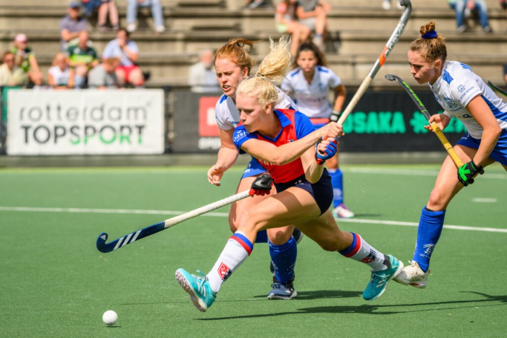 EHL: Beljaars switches to AH&BC from SCHC 7 Beljaars - EHL: Beljaars switches to AH&BC from SCHC - The last week of the regular season in the Hoofdklasse brought a huge number of confirmed moves on the players front with the switch of Trijntje Beljaars from SCHC to AH&BC Amsterdam chief among them.
