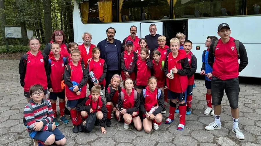 AHF: The Young Ball Patrol Behind FIH Hockey Nations Cup 2 8 ahf the young ball patrol behind fih hockey nations cup 2 685838184cb08 - AHF: The Young Ball Patrol Behind FIH Hockey Nations Cup 2 - At the FIH Nations Cup 2 in Wałcz, while top athletes competed on the field, a dedicated group of young Polish volunteers stood proudly on the sidelines — the Ball Patrol team.
