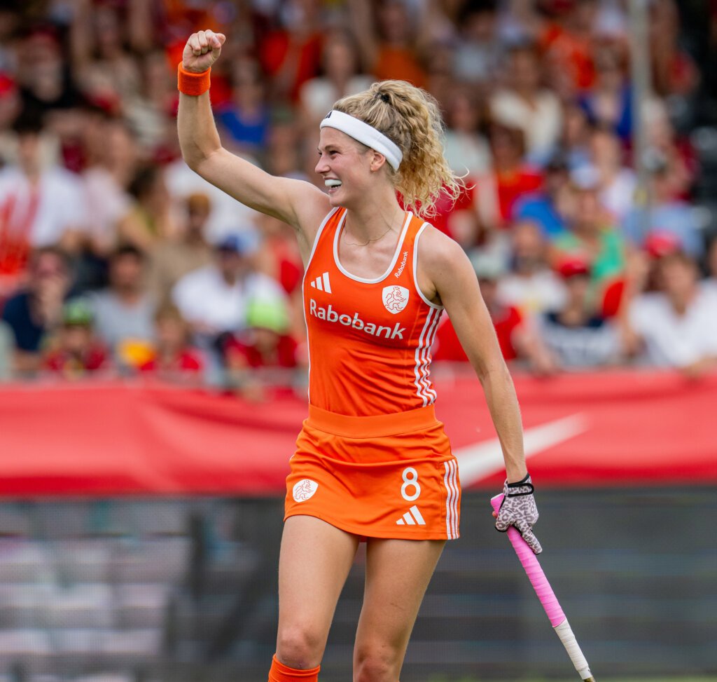 Netherlands: Pro League Summary: Netherlands beats Belgium 2-0 7 netherlands pro league summary netherlands beats belgium 2 0 68606dab0c6ee - Netherlands: Pro League Summary: Netherlands beats Belgium 2-0 - The Orange Ladies played the penultimate game in the Pro League in and against Belgium on Saturday. The Netherlands has already won the Nations League, but nevertheless defeated the home team 0-2. The goals were scored by Yibbi Jansen and Fay van der Elst. Especially for that last goal, watch the summary below.