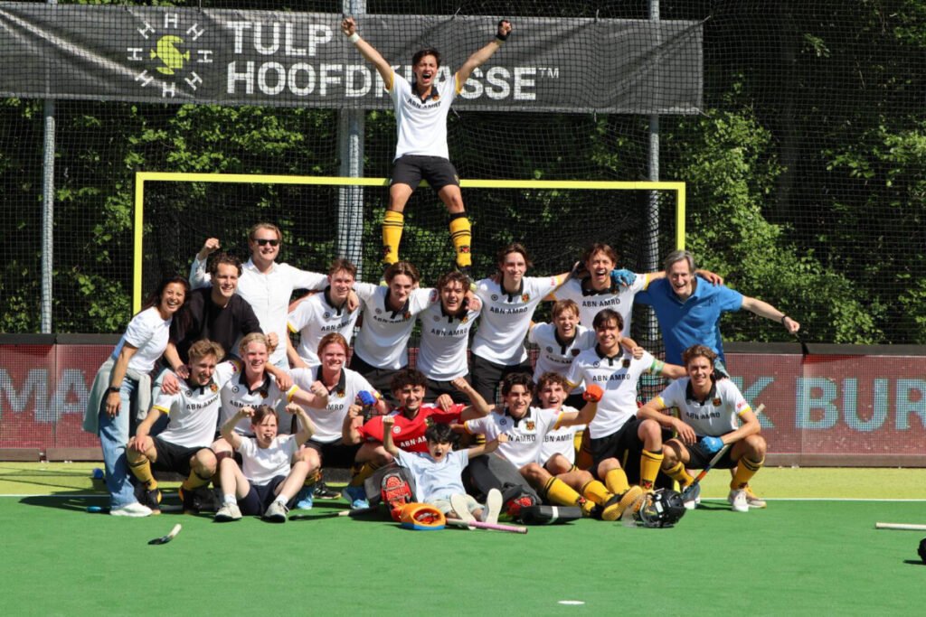 Netherlands: 8 netherlands 6857332cacc40 - Netherlands: - The boys of Rotterdam and Victoria can get ready for a true derby. Both teams qualified for the final of the national championship this Saturday afternoon. For Victoria, shoot-outs against reigning national champion Schaerweijde were necessary, Rotterdam only needed a 2-1 victory. The girls of HDM and Kampong were also not beaten by the scorching heat and can be admired in the final next Saturday.