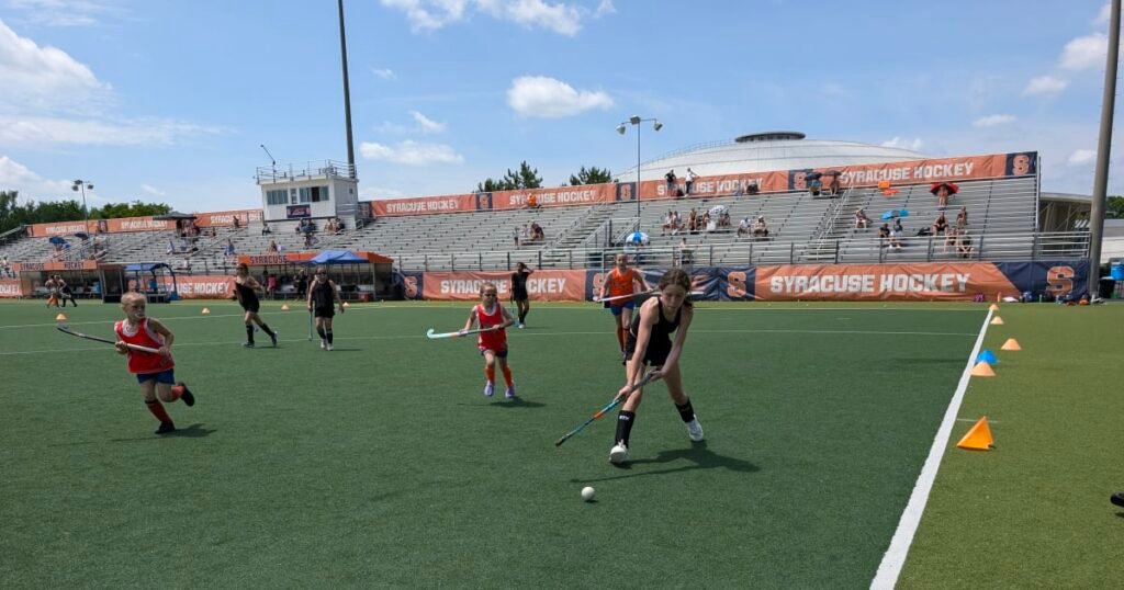 USA: Inaugural New York Hockey5s Tournament Took Place at Syracuse University 3 usa inaugural new york hockey5s tournament took place at syracuse university 685c86c52e635 - USA: Inaugural New York Hockey5s Tournament Took Place at Syracuse University - SYRACUSE, N.Y. - This past Saturday, 19 teams gathered at J.S. Coyne Stadium on the campus of Syracuse University for the inaugural New York Hockey5s Tournament. The day was filled with high-energy, camaraderie, and a sense of community.