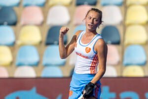 netherlands veen scores with thumb brace had no strength four weeks ago 689d12afc3598 - Netherlands - Subscribe today and get a free month of fresh news every day.